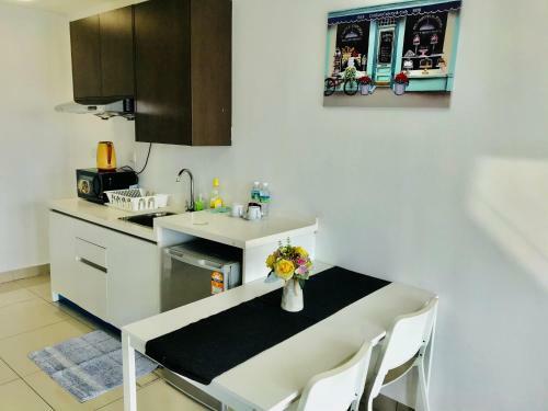 Apartamento Cozy Hideout Trefoil Setia Alam