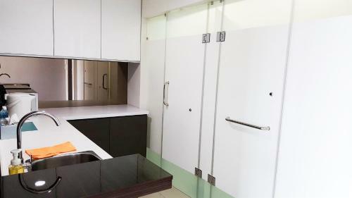Apartamento Cozy Hideout Trefoil Setia Alam