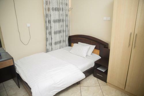 Gloriana Hotel And Suites