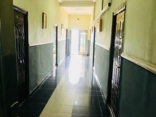 Omolucas Hotel & Suites