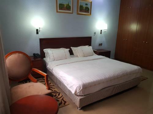 Serendib Hotel & Service Apartments