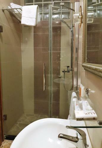 Serendib Hotel & Service Apartments