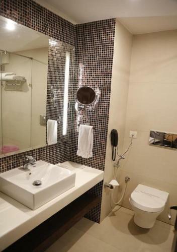 Western Sun International Hotel