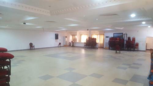 Western Sun International Hotel