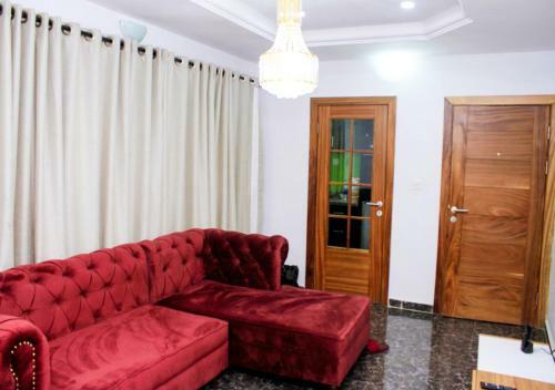 24/7 Luxury Apartment