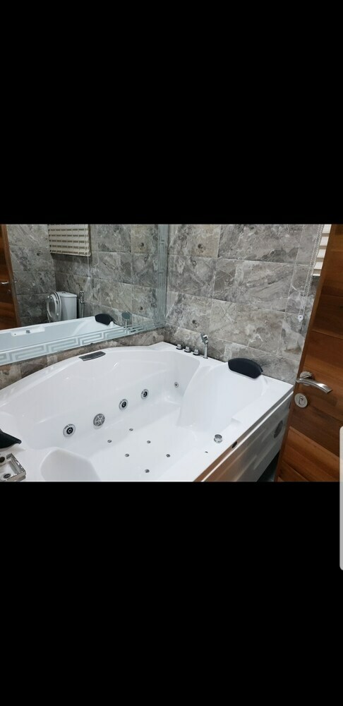 Hotel Executive Home