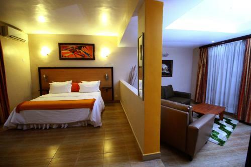 La Cour Hotels And Apartments Cooper