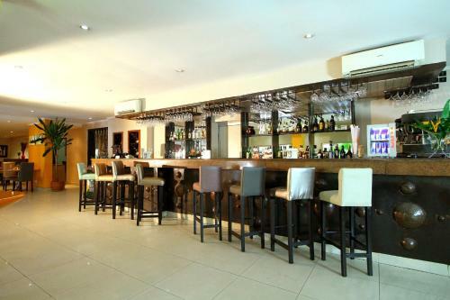 La Cour Hotels And Apartments Cooper