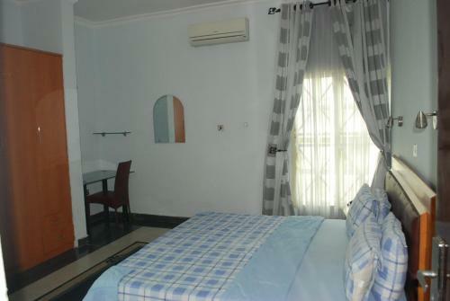 Crownrealties Apartments