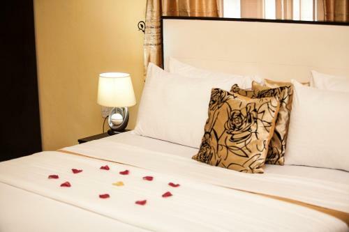 Hostal Vinchee Suites