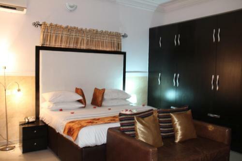 Hostal Vinchee Suites