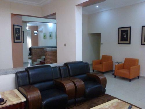 Conference Hotel And Suites Sagamu