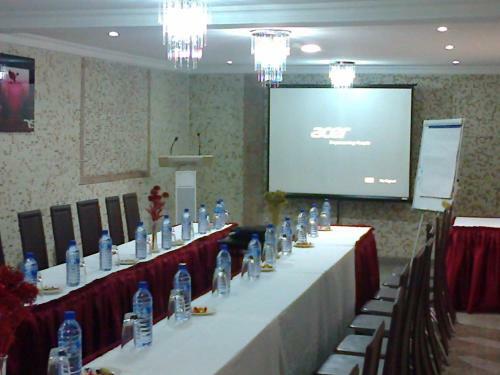 Conference Hotel And Suites Sagamu