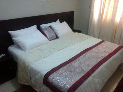 Conference Hotel And Suites Sagamu