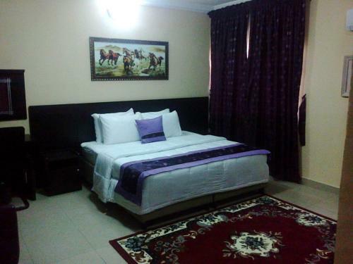 Conference Hotel And Suites Sagamu