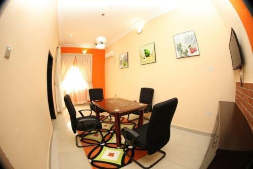 Conference Hotel And Suites Sagamu