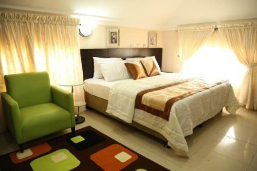 Conference Hotel And Suites Sagamu