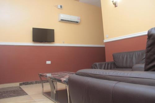 Titanic View Hotel & Suites