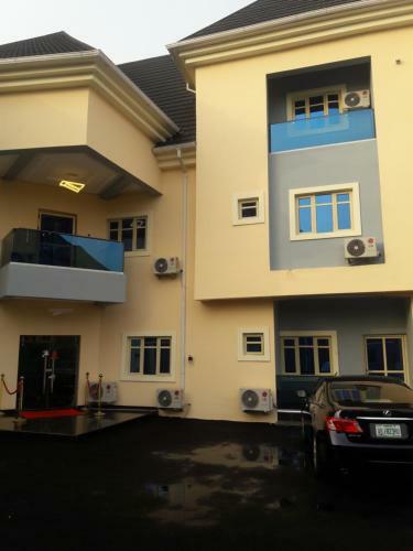 Autograph Hotels And Apartments