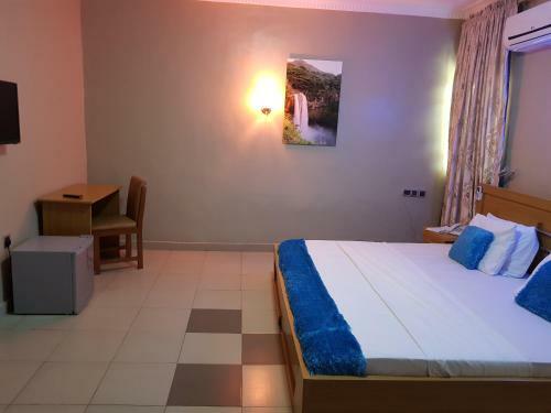 Aloha Hotel And Resorts