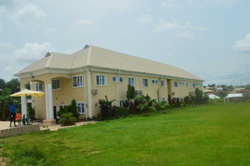 Aloha Hotel And Resorts