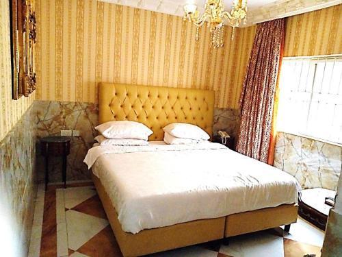 Grand Emperor Hotels, Lekki Phase 1