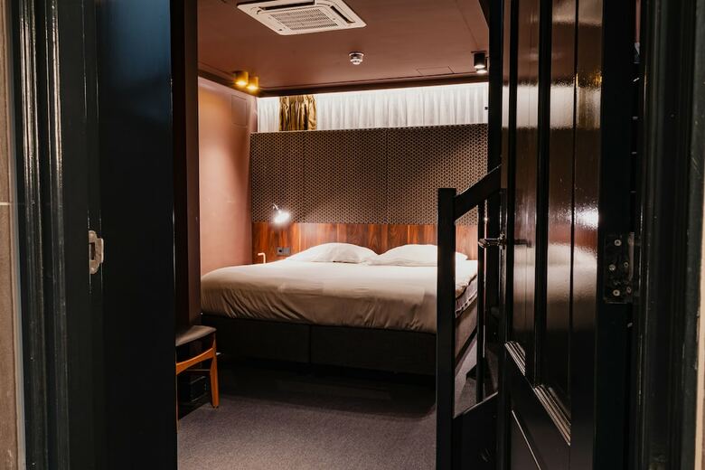 Hotel De Jonker Urban Studios & Suites