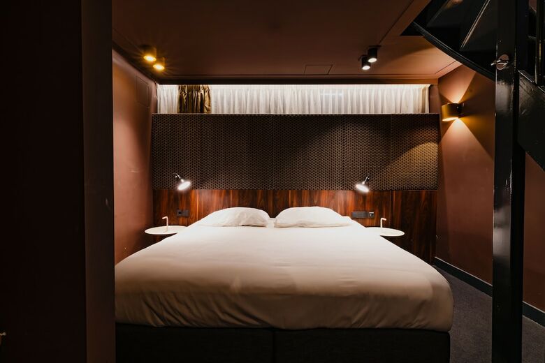 Hotel De Jonker Urban Studios & Suites