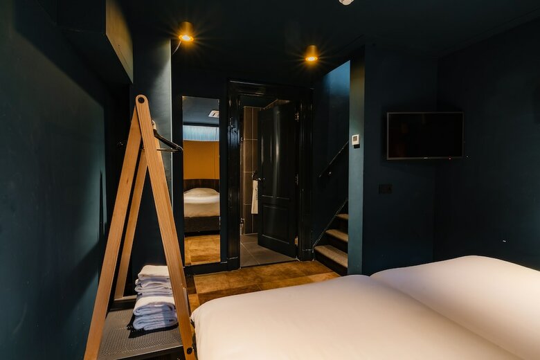 Hotel De Jonker Urban Studios & Suites