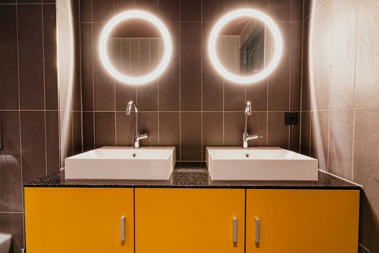 Hotel De Jonker Urban Studios & Suites