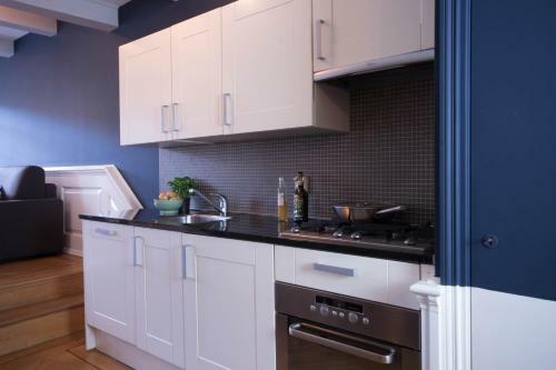 Apartamentos Amsterdam Canal Suites