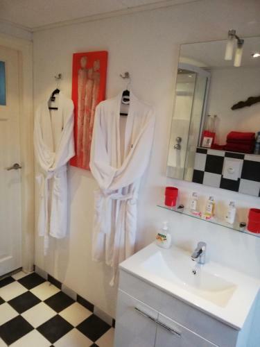 Bed & Breakfast R�st En Romte
