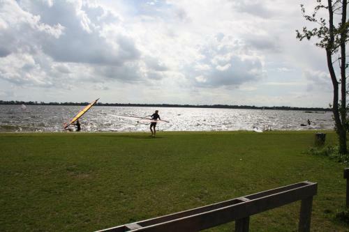 Holiday Home De Zuwe - Loosdrecht