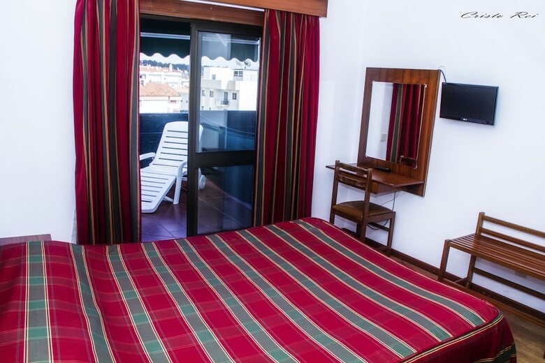 Hostal Residencial Cristo Rei