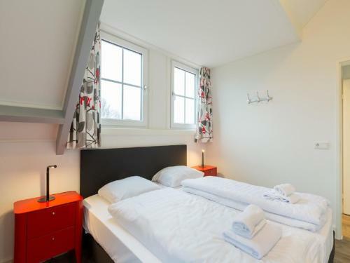 Comfortable Holiday Home In Oostkapelle Near Beach