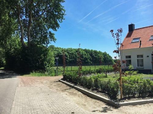 Comfortable Holiday Home In Oostkapelle Near Beach