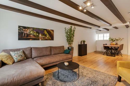Canal Garden Apartments I By Vgw