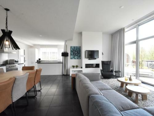 Modern Villa In Harderwijk With Jacuzzi