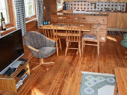 Holiday Home Skei I J�lster