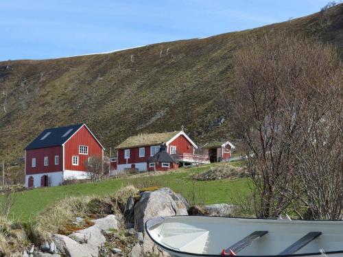 Two-bedroom Holiday Home In Gravdal 2