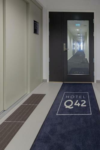 Hotel Q42