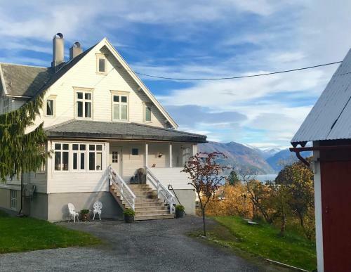 Hostal Fjord View Apartment