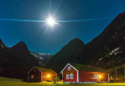 Bed & Breakfast Trollbu Aabrekk Gard