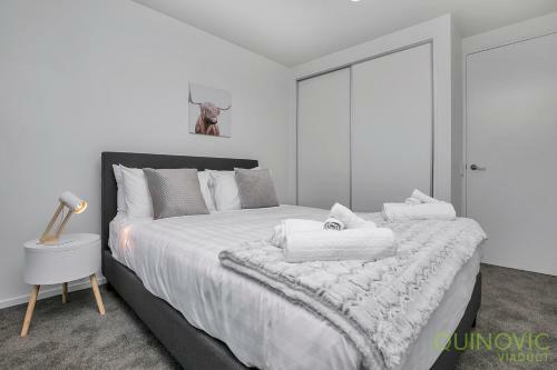 Quinovic Viaduct City Edge Chic Apartment