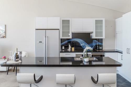 Apartamentos Luxury 3br, 1.5 Bath Penthouse With Fabulous Views