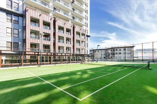 Stylish Large Studio City Apartment