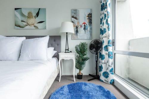 Beautiful Studio Apartment With Pool And Gym!