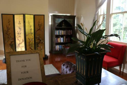 Hostal Nyima Tashi Buddhist Centre