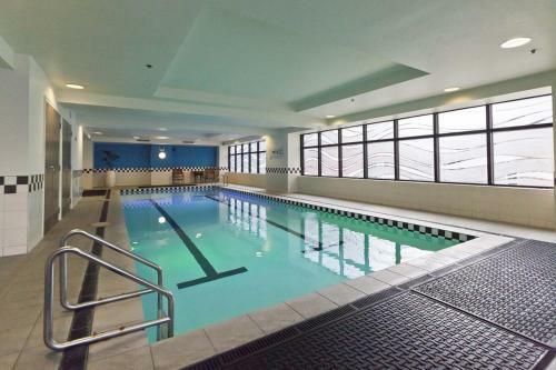 Lovely City Apartment! Views, Pool And Gym