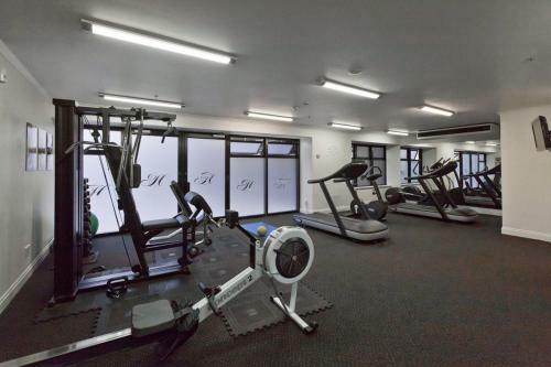 Lovely City Apartment! Views, Pool And Gym